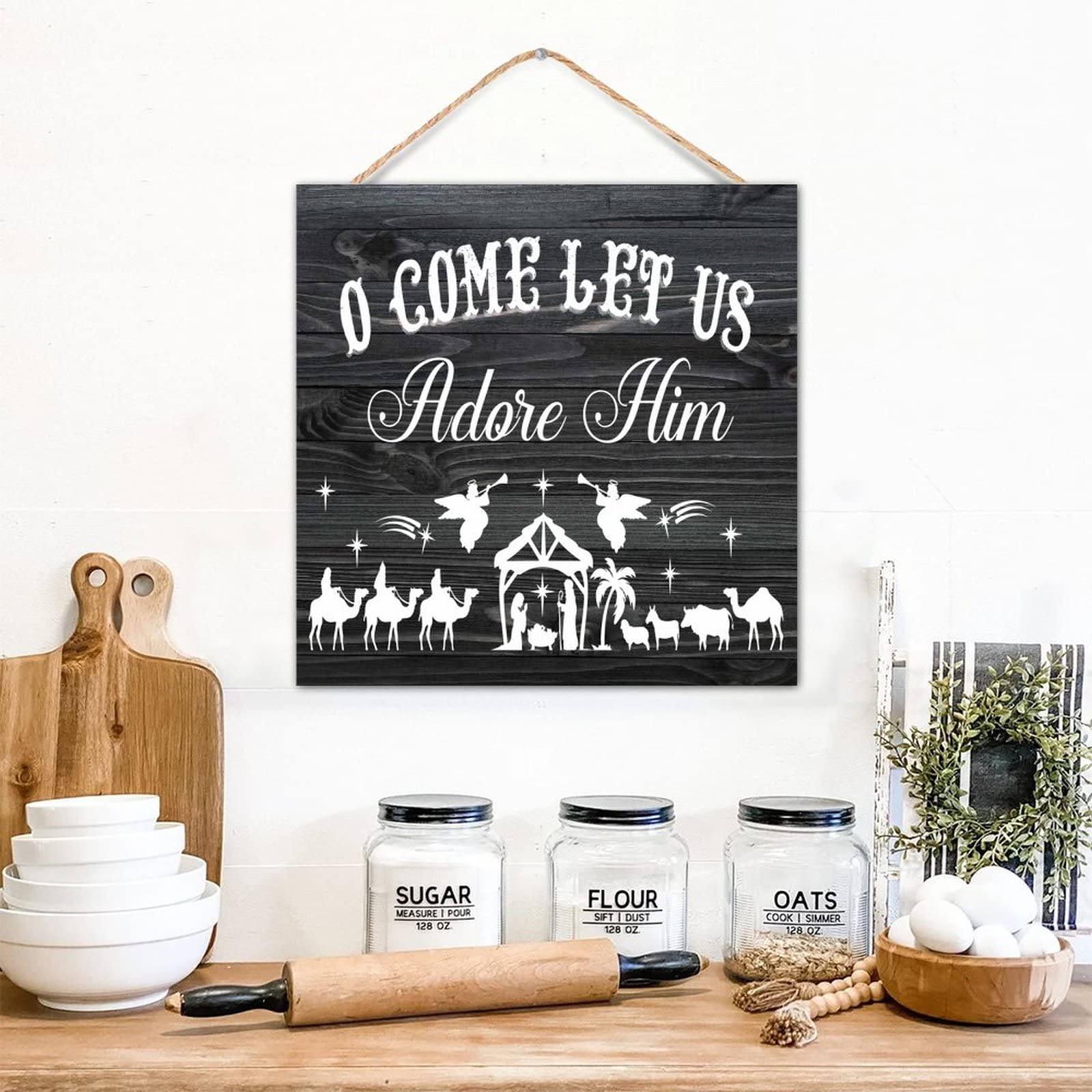 Panneau en bois peint O Come Let Us Adore Him pour un salon accueillant