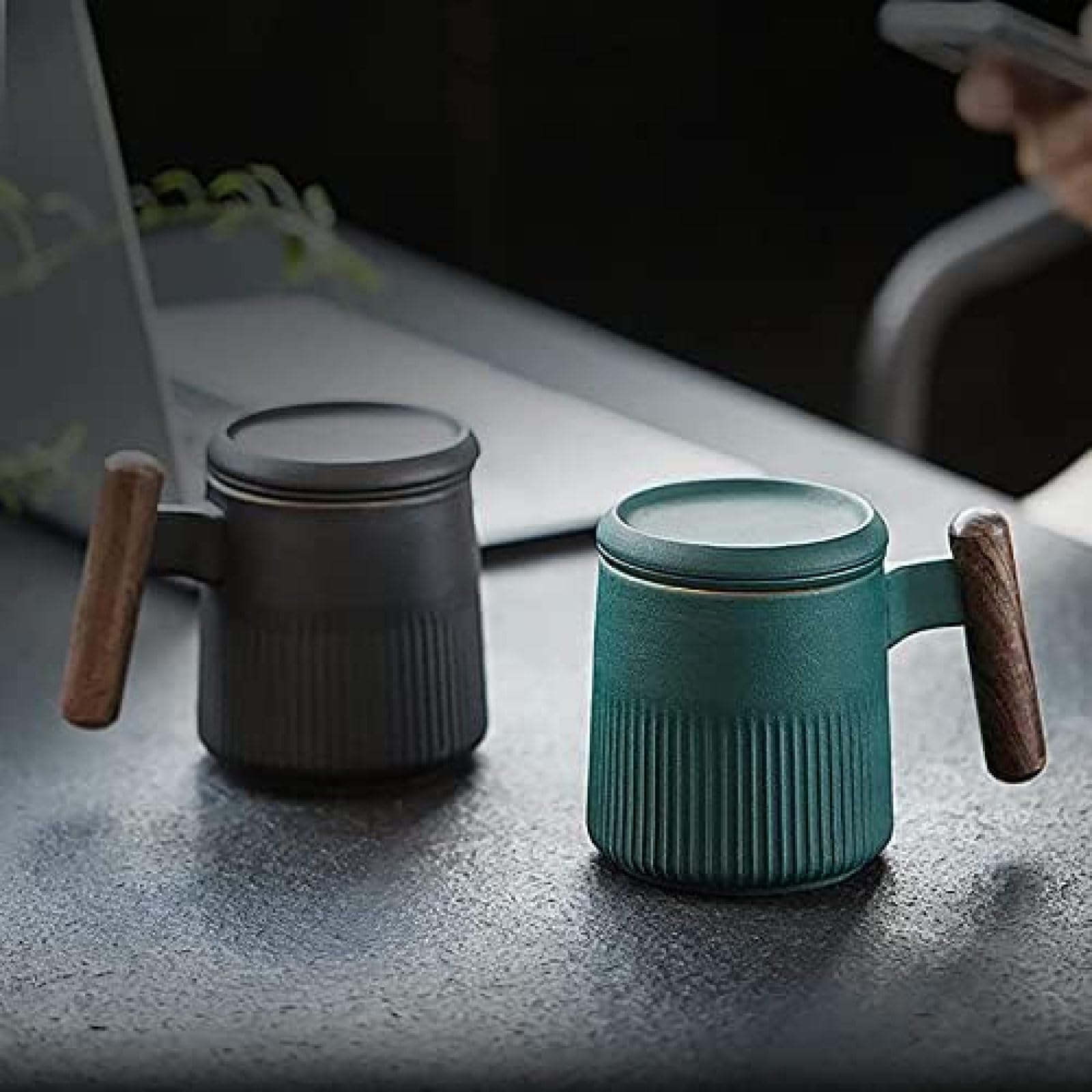 Tasse à thé avec Couvercle et passoire, Tasse en grès pour thé en Vrac ou sachets de thé, Tasse à thé en céramique de 360 ​​ML avec Manche en Bois, 2024