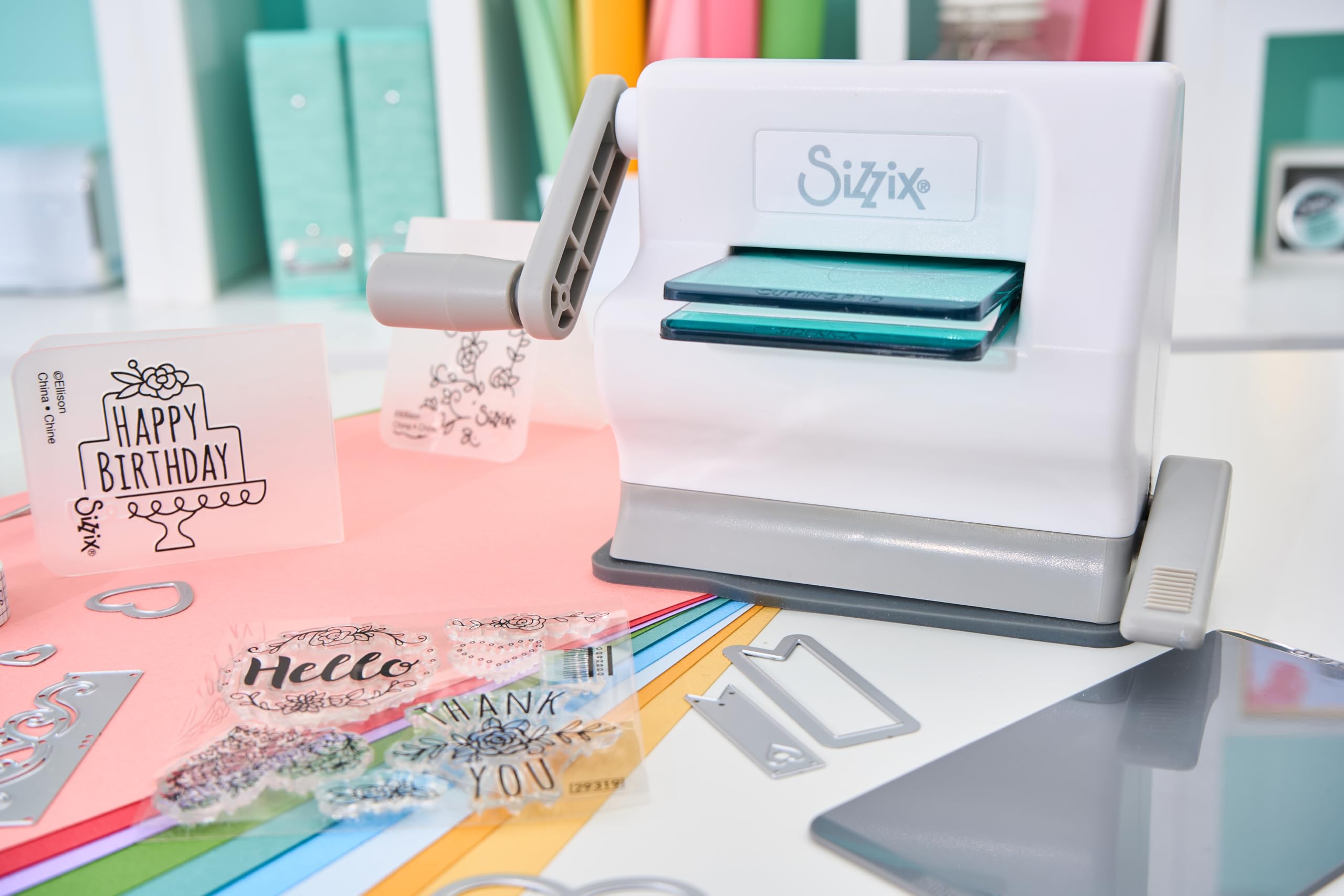 Sizzix Sidekick Starter Kit 661770, tragbare manuelle Stanz- und Prägemaschine für Kunst und Handwerk, Scrapbooking und Kartenherstellung, 6,35 cm Öffnung, Weiß