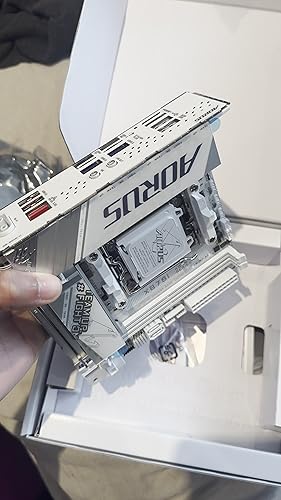 Amazon | GIGABYTE X870I AORUS PRO ICEマザーボード - AMD Ryzen 9000
