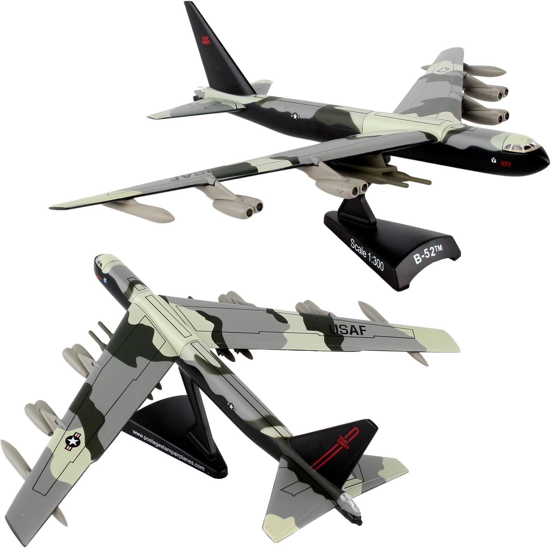 Daron Worldwide Trading B-52 Stratofortress Vehicle (1:300 Scale)