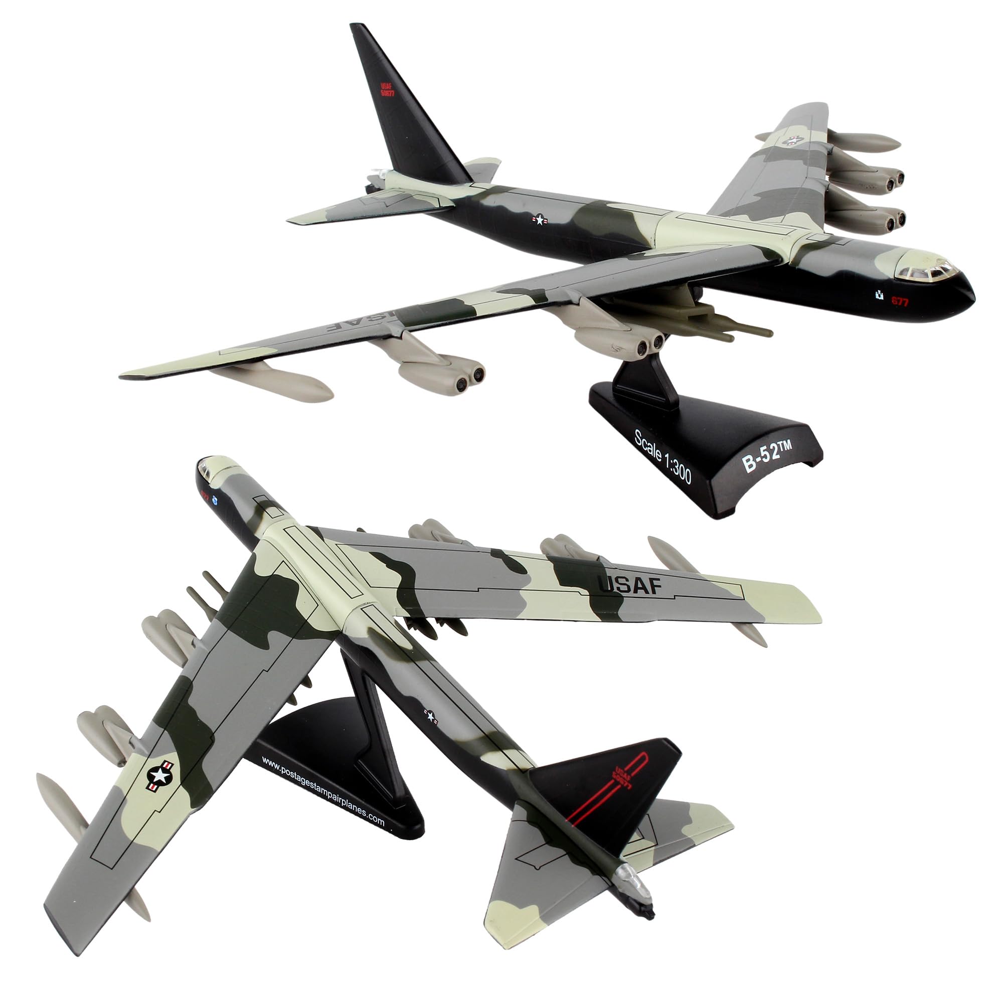 Daron Worldwide Trading B-52 Stratofortress Vehicle (1:300 Scale)