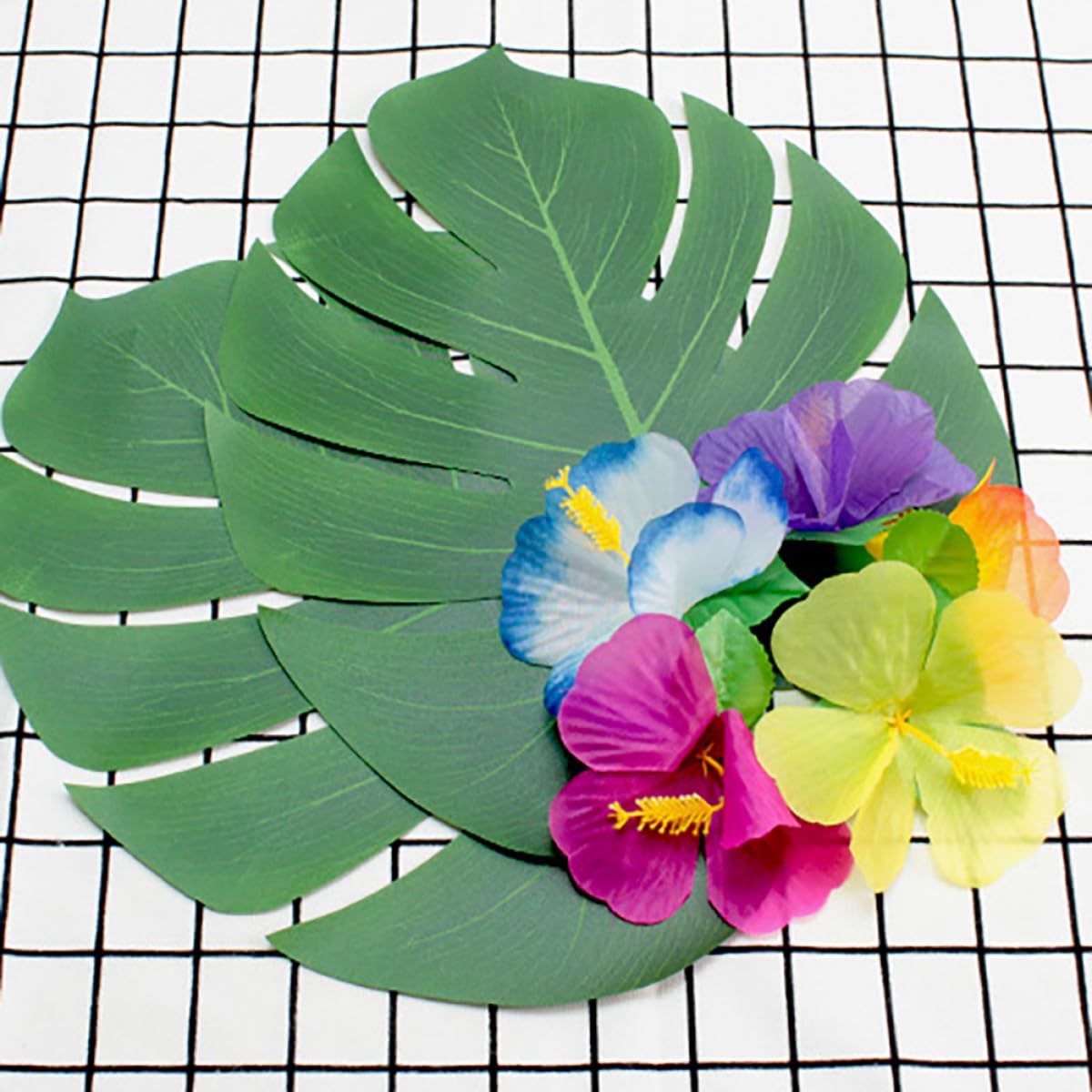 Künstliche Plumeria Blüten und Hawaii aus Stoff 72 Stück Fotorequisite Blumendekoration Einzigartige Tischdekoration Zufällige Farbe für Sommerfest für Party und Zuhause