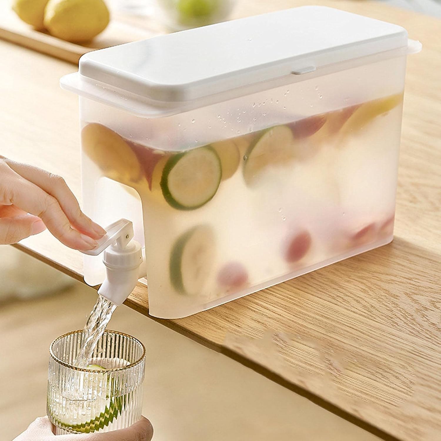 Fridge Water Dispenser with Tap, Water Container with Tap