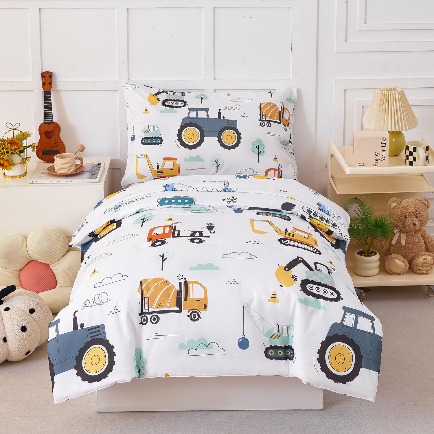 STYHO Cot Bed Duvet Cover Boys, Reversible Cars Tractor Toddler Bedding with Pillowcase Set, Ultra Soft Breathable Microfiber Vehicles Toddler Cot Quilt Covers White with Zipper, 120 x 150cm