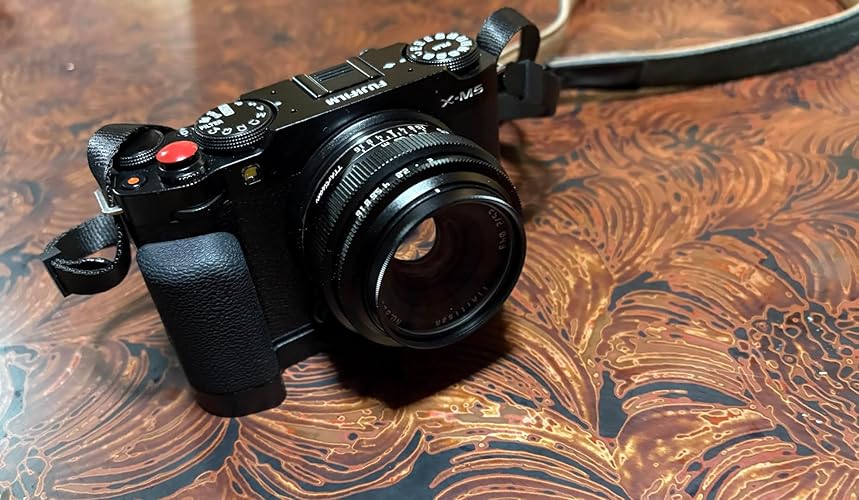 富士フイルム X-M5 ミラーレス一眼カメラ ボディ