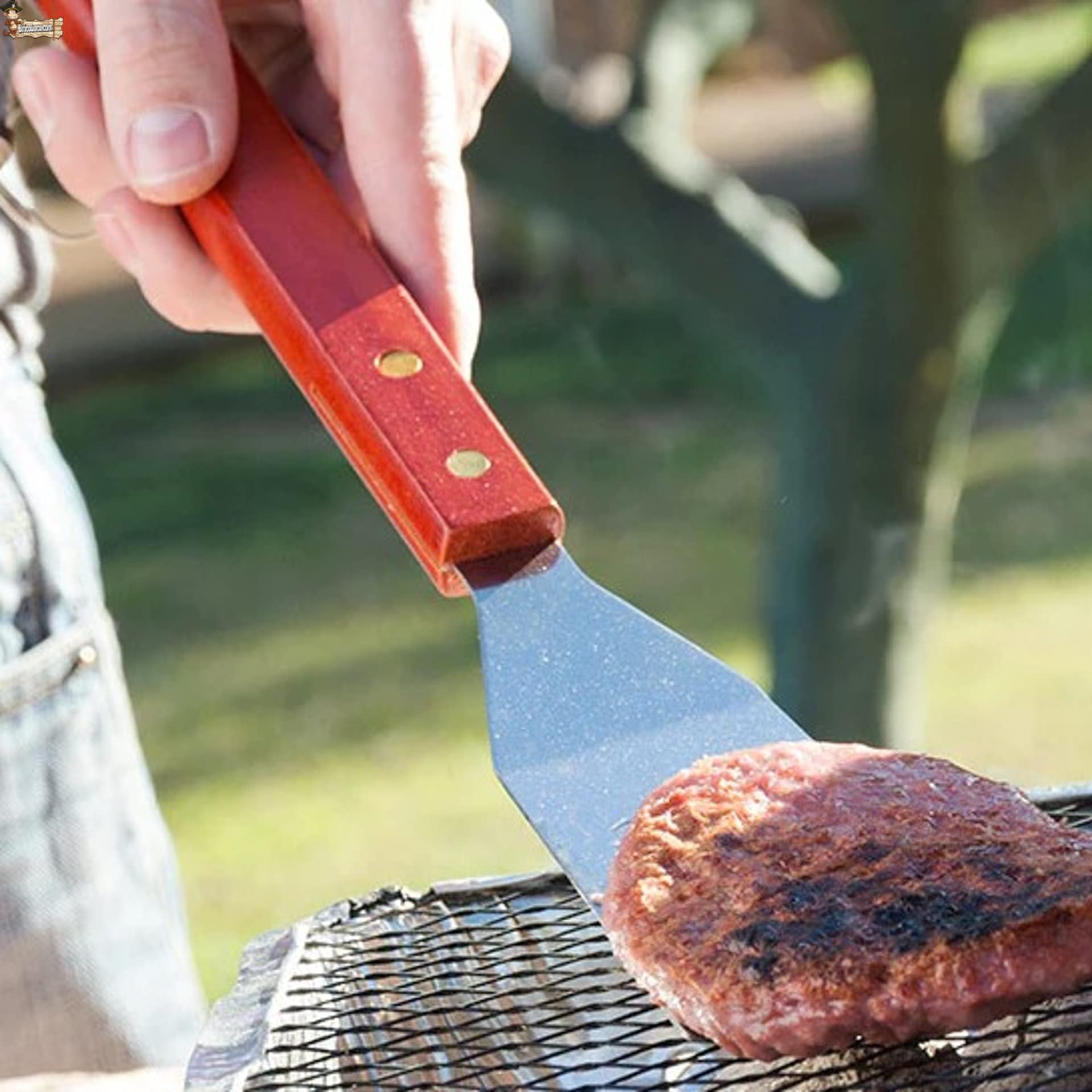 BricoLoco.com Kit Utensili Accessori Barbecue Set Barbecue in valigetta di 18 Utensili in Legno e Acciaio Inox Spazzola, Pinze, Forchetta, Coltello, Spiedino, Pennello e Spatola