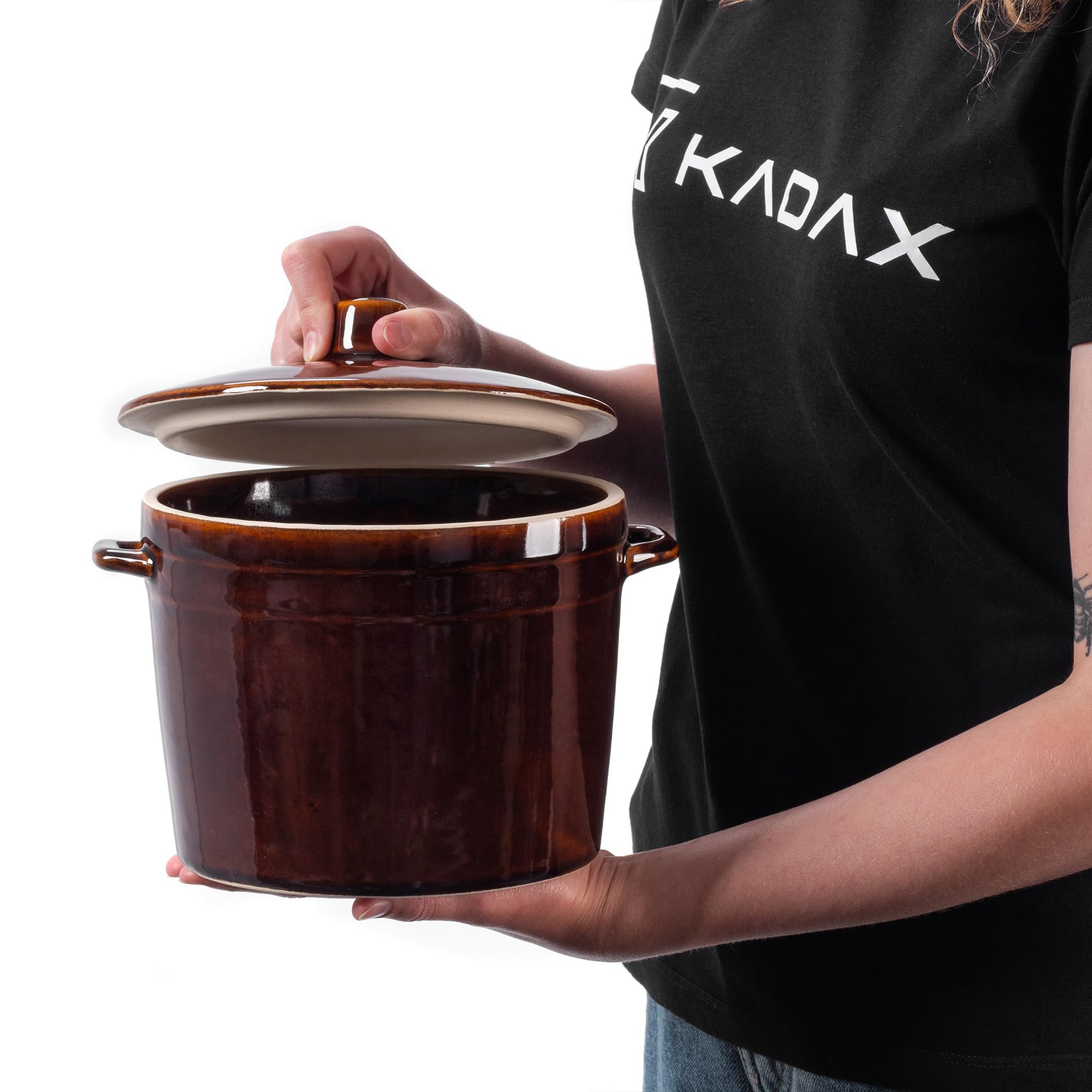 KADAX Olla de Gres Con Asas Laterales y Tapa - Cerámica Hecha a Mano, Apta Para Lavavajillas, Para Guardar Pepinos (2,5 L)