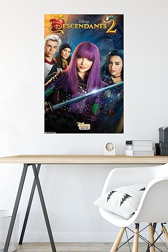 Vista 4 de Trends International Disney Descendants 2 - Póster de pared de una hoja, 22.375 x 34 pulgadas, versión sin marco