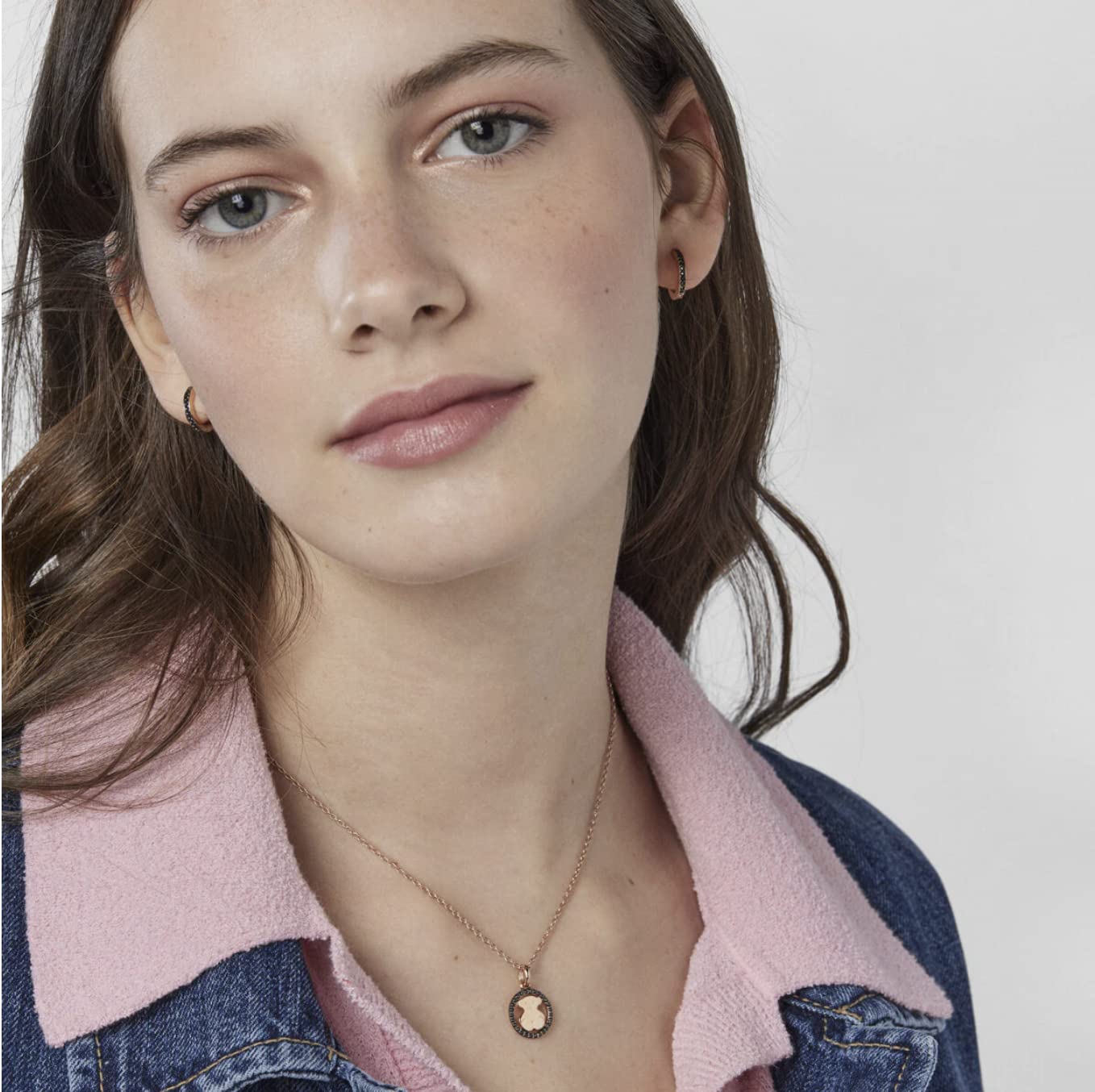 TOUS Collar con Baño de Oro Rosa 18Kt sobre Plata para Mujer con Motivo de Oso Espinela, Largo 45cm, Elegante y Versátil, Colección Camille