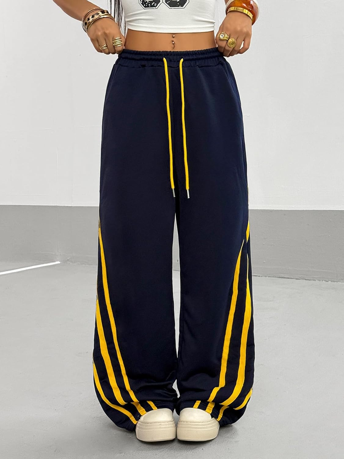 Women's Striped Baggy Sweatpants Drawstring Waist Wide Leg Track Pants Casual Trousers Fall Pants - Image 3