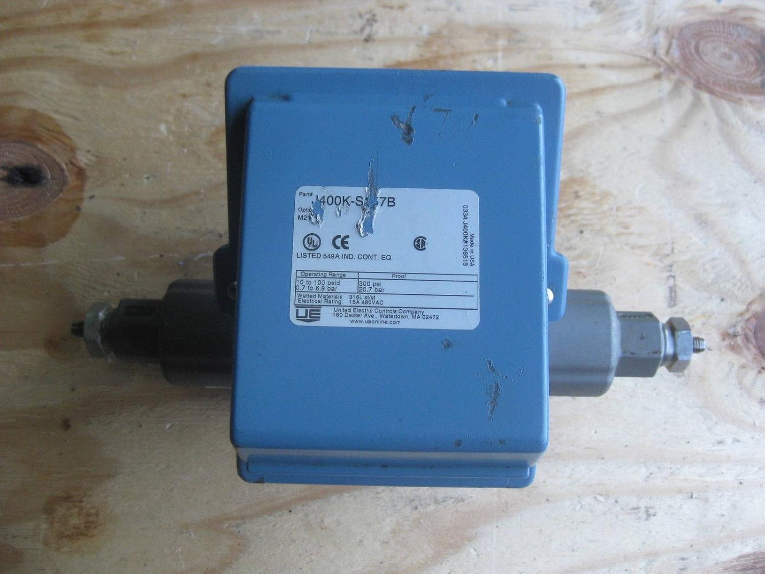 United Electric J400K-S157B Flow Control 300 PSI J400KS157B 10 to 100 PSI D