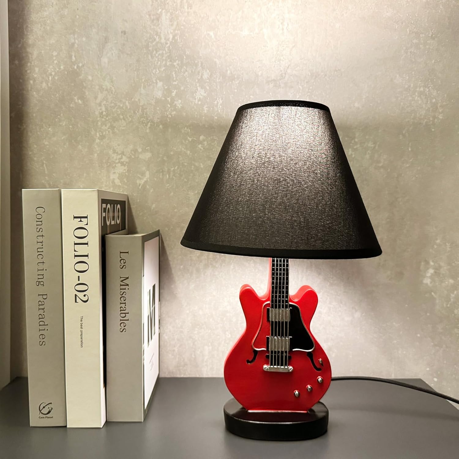 Guitar Desk Lamp - A bedside lamp with a guitar art design, suitable for decorative lighting in bedrooms, dining rooms and living rooms. The black linen lampshade prevents direct sunlight (Red)