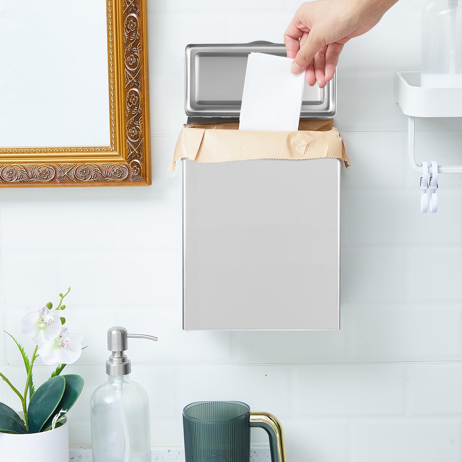 Tioncy Receptáculo de servilletas sanitarias con 100 bolsas de forro de higiene femenina, soporte de tampón montado en la pared para baño, bolsas de eliminación de servilletas sanitarias, contenedor
