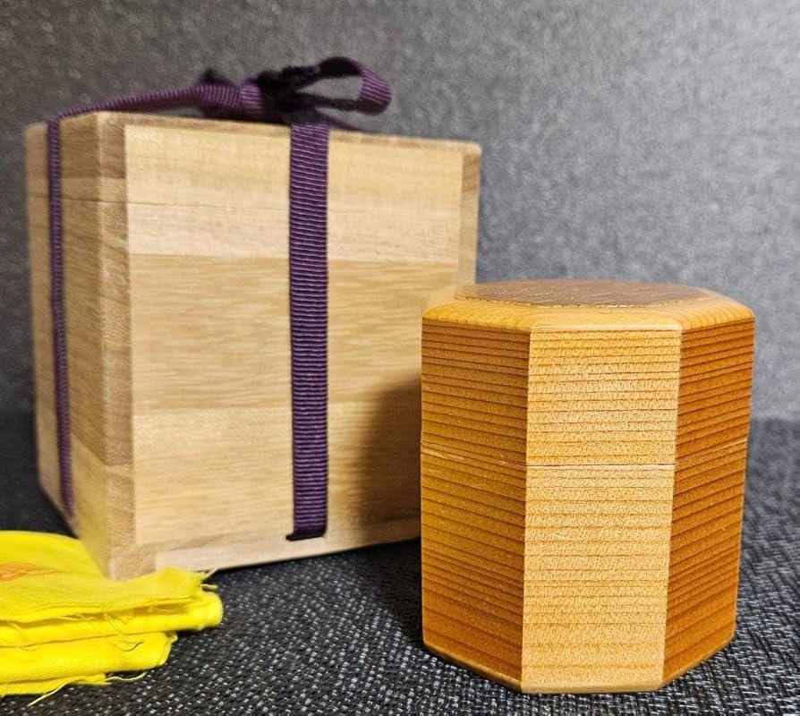 【秋田杉】田山工房　宗山造　網代造　八角茶入れ　棗　なつめ　共箱　茶道具　茶器 Amazon.co.jp: 秋田杉田山工房 宗山造 網代造 八角茶入れ 棗