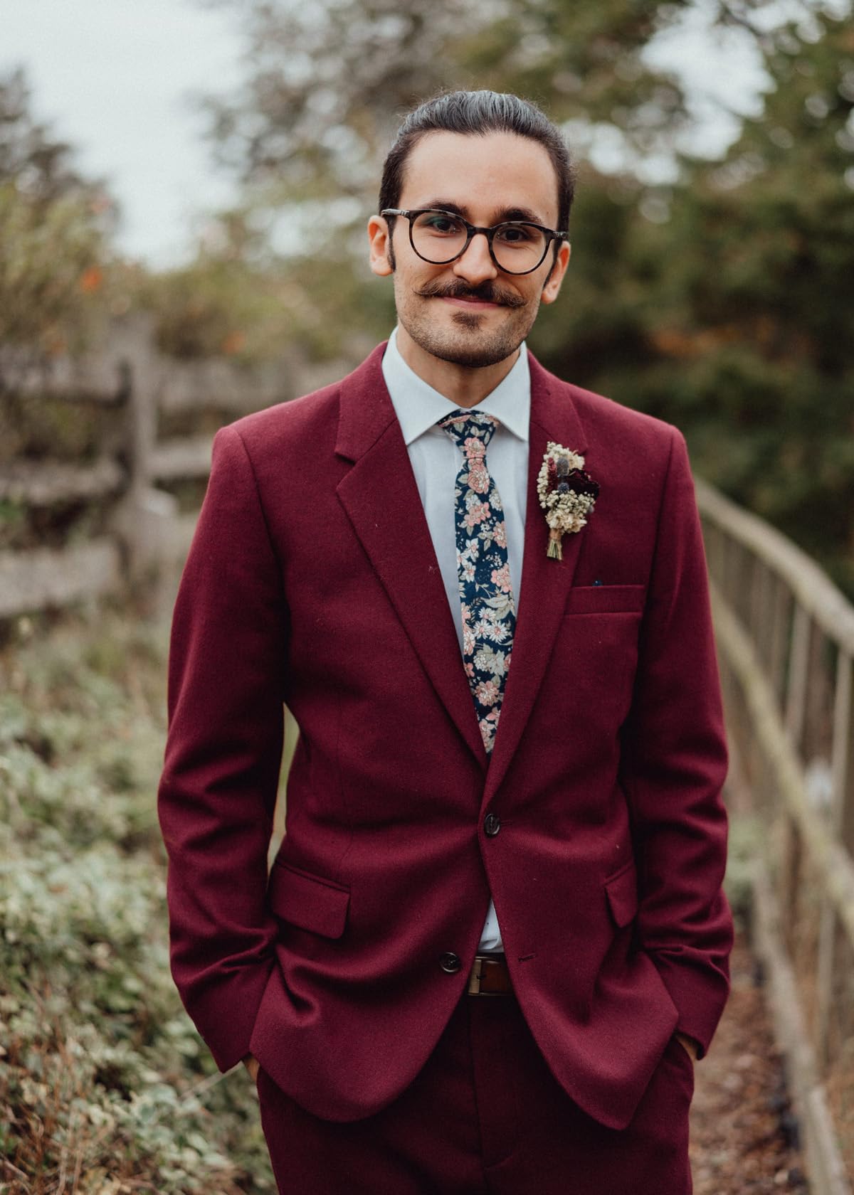 DB Dickie Bow Set da uomo con cravatta e tasca quadrata in cotone di lusso floreale, Blu & Rosa Floreale, Tie Length: 145cm. Pocket Square: 23cm x 23cm