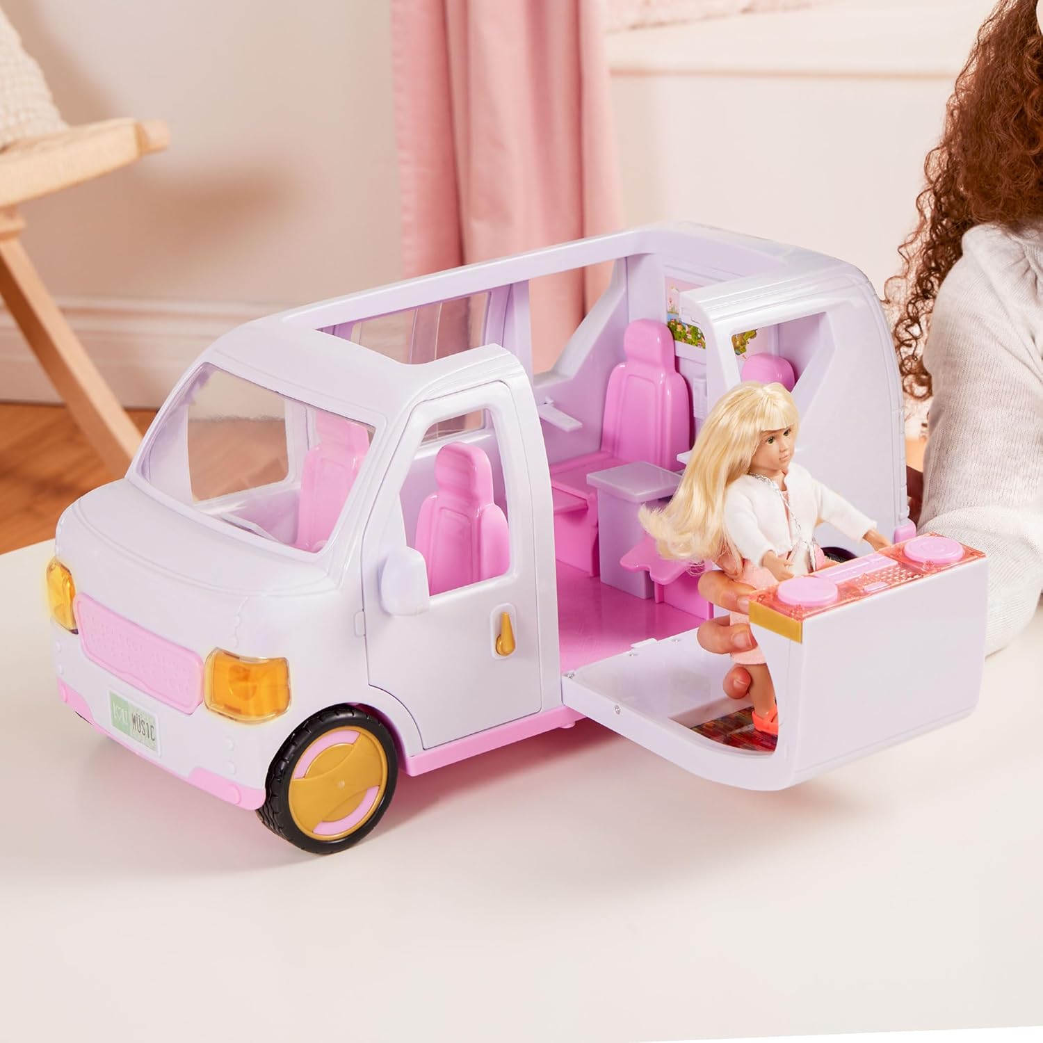 Lori – Sweet Escape Luxury SUV Vehicle for Mini Dolls Large Pink Car Music Booth & Wardrobe Sounds & Lights Doors & Window Open 3+ Years