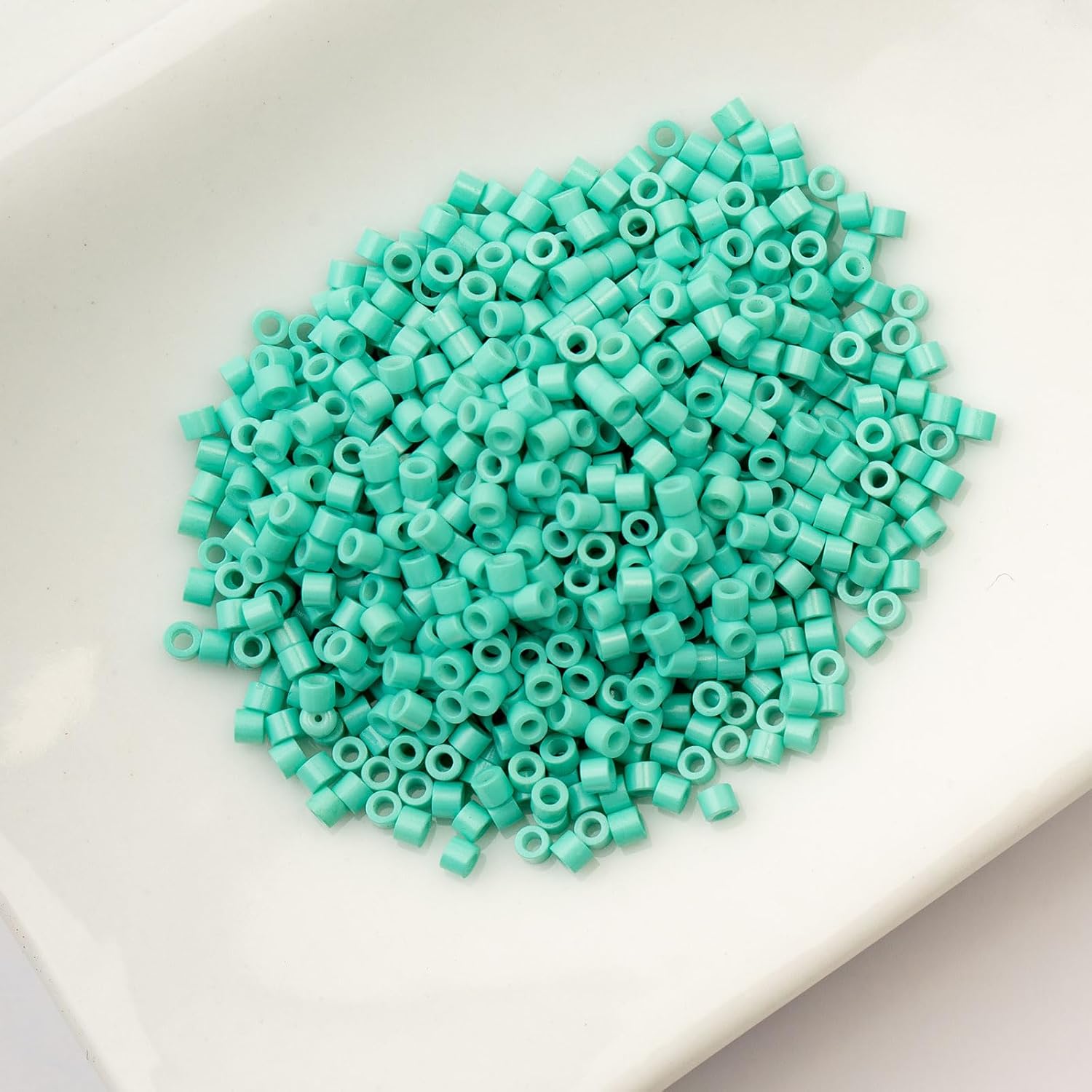 John Bead 25g Cylin Beads Opaque Vibrant Turquoise 11/0 Glass Cylindrical Seed Beads for Jewelry Bracelets Necklaces Earrings Making Embroidery Home Decor - Image 2