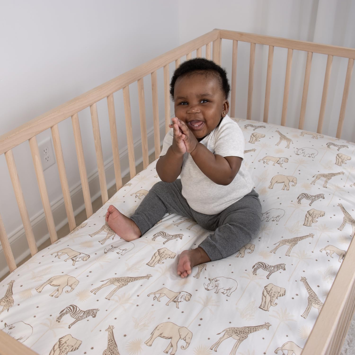The Peanutshell Sábanas orgánicas para Cuna para niños o niñas, Transpirables, supersuaves, 100% algodón Jersey, decoración de guardería de Safari, Ropa de Cama de bebé de género Neutro, Juego de 4