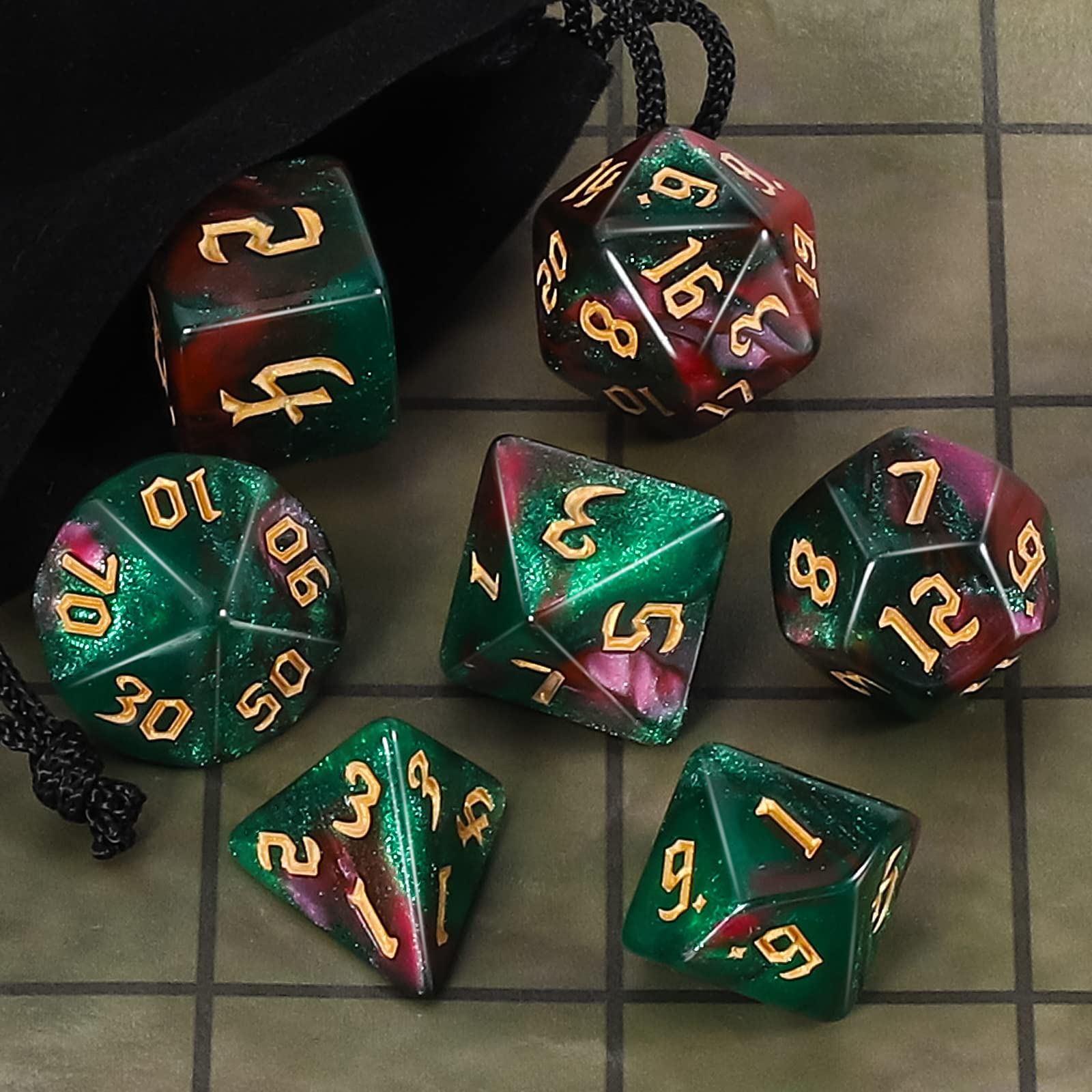 QMAY DND Dice Polyhedral Dice Set – 7 pezzi per Dungeon and Dragons MTG RPG D&D D20, D12, D10, D%, D8, D6, D4 (verde e rosso + glitter)