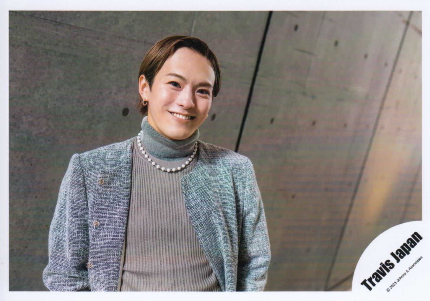 Amazon.co.jp: Travis Japan 公式 生 写真（松倉海斗）TJ00581 : おもちゃ