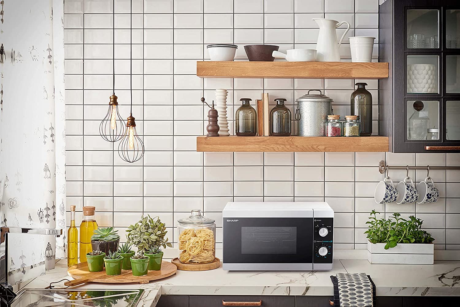 SHARP MS01E Mikrowelle (Mikrowelle: 800W, 5 Leistungsstufen, Auftaufunktion, Abmessungen: 440x258x344cm), silber | 800W, 5 Leistungsstufen, Drehregler, Drehteller