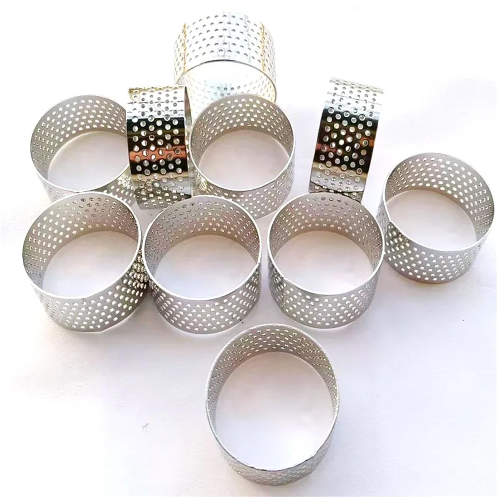 10 Stück 4 cm perforierte Tortenringe | Nahtloser Quiche- und Keksausstecher aus Edelstahl, Kuchen- und Tortenbackzubehör