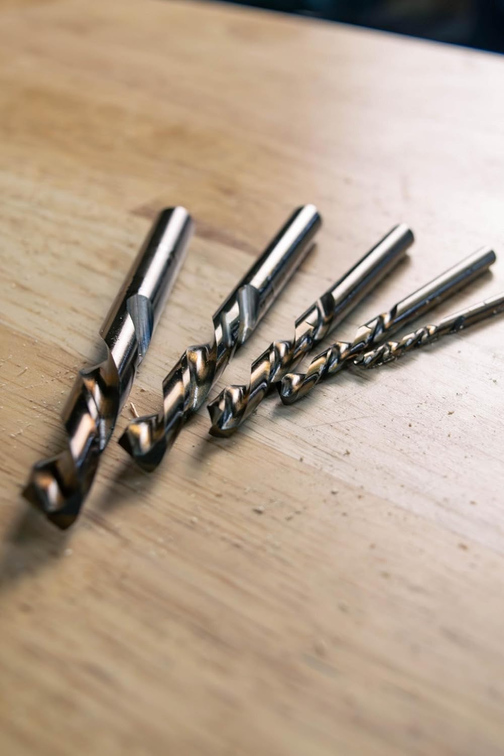 Century Drill & Tool – 5 Piece Cobalt Left Hand Drill Bit Set High Quality Steel, Perfect for Reverse Drilling, Left-Handed Applications Includes 5 Different Sizes for Versatility & Precision Drilling