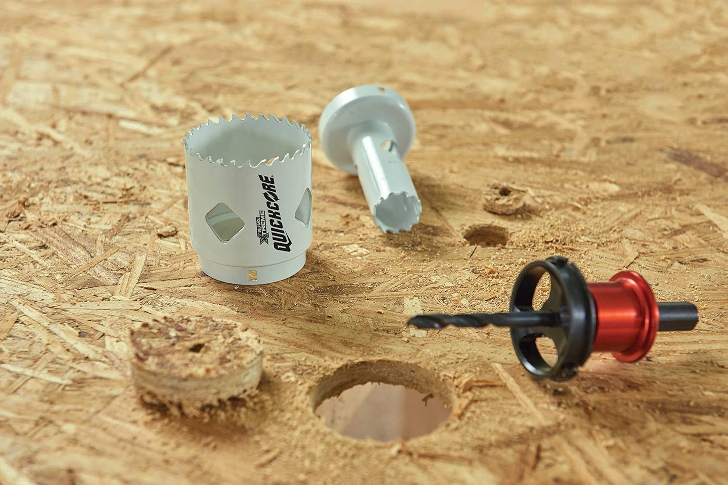 Disston QuickCore 7 pc Set - 1 Each: 1", 1-1/4", 1-1/2", 1-3/4", 2", and 2-1/2" Hole saws, with 2 Arbors with a Pilot Drill bit, Hex Key