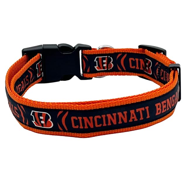 Foto 2 de 7 de Pets First NFL Collar de Perro. 32 NFL Equipos Disponible en 4 tamaños. Resistente