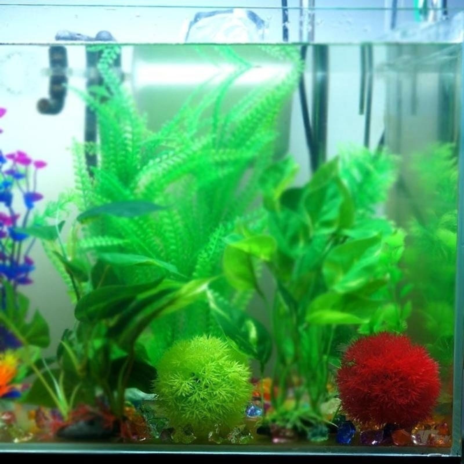 Plantas acuáticas Artificiales de plástico, Bolas Hierba for Acuario, Adorno for pecera, 4 Unidades, Color Verde