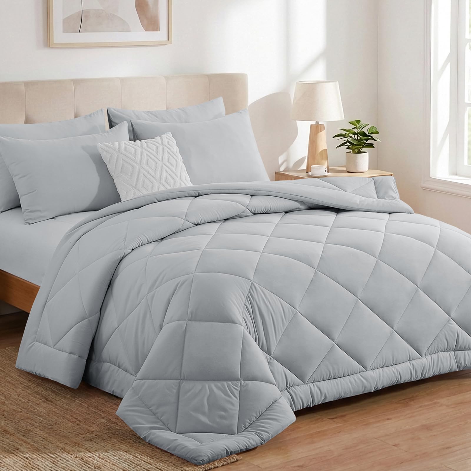 Aisbo Coverless Duvet King Size 10.5 Tog - 230x 220cm, Light Gray Duvet with 2 Pillowcases Soft Lightweight Comforter Set for All Seasons
