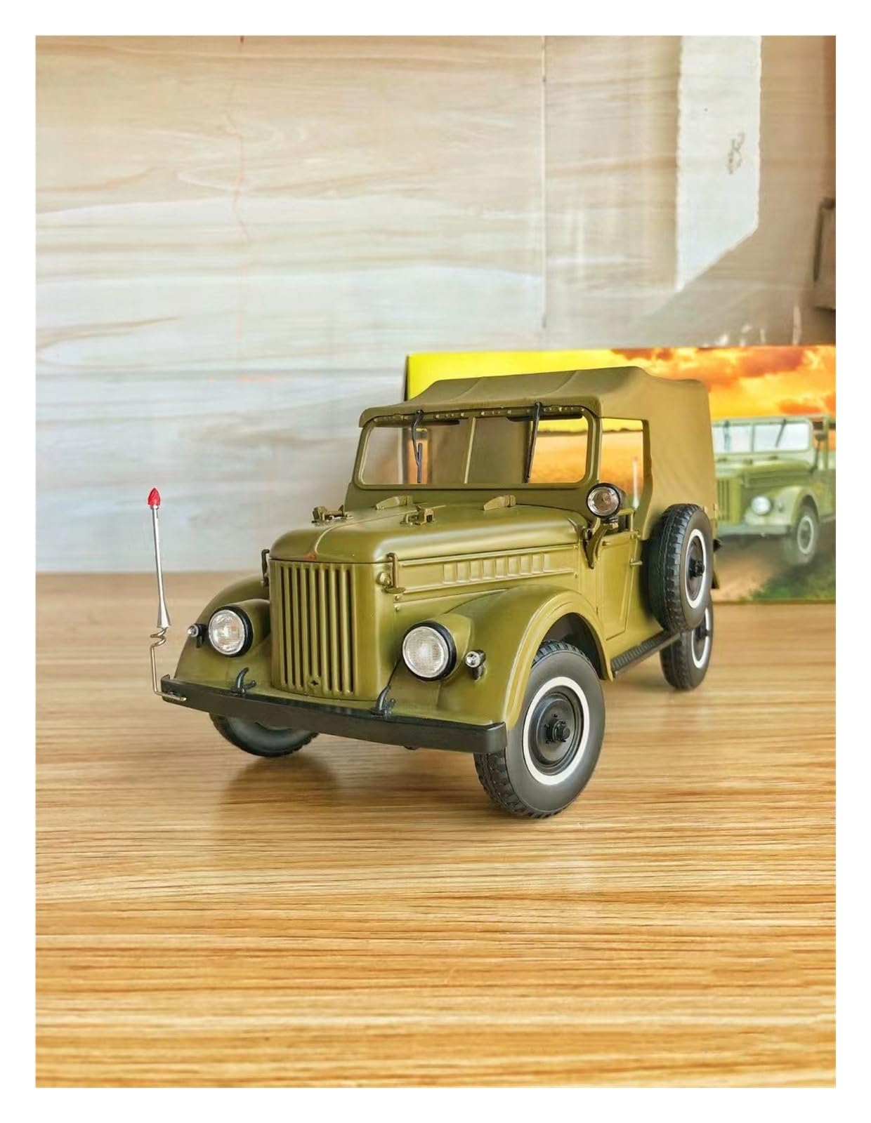 Amazon | ミニカー GAZ-69兵員輸送車モデル1:18合金製クラシック車両