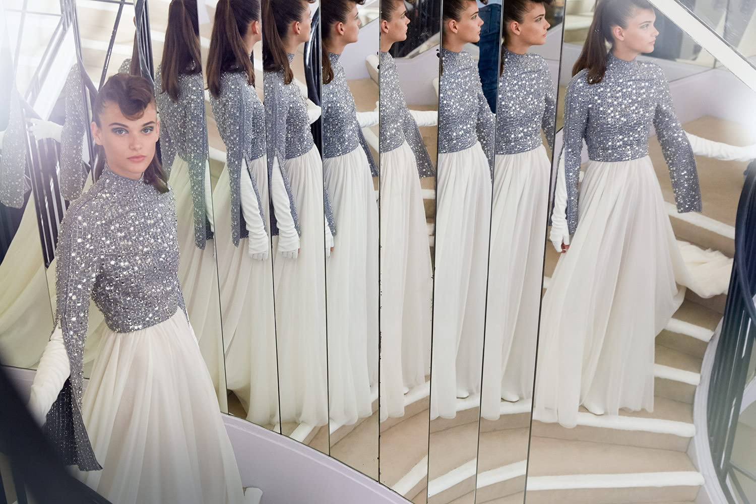 CHANEL – Fittings and Backstage