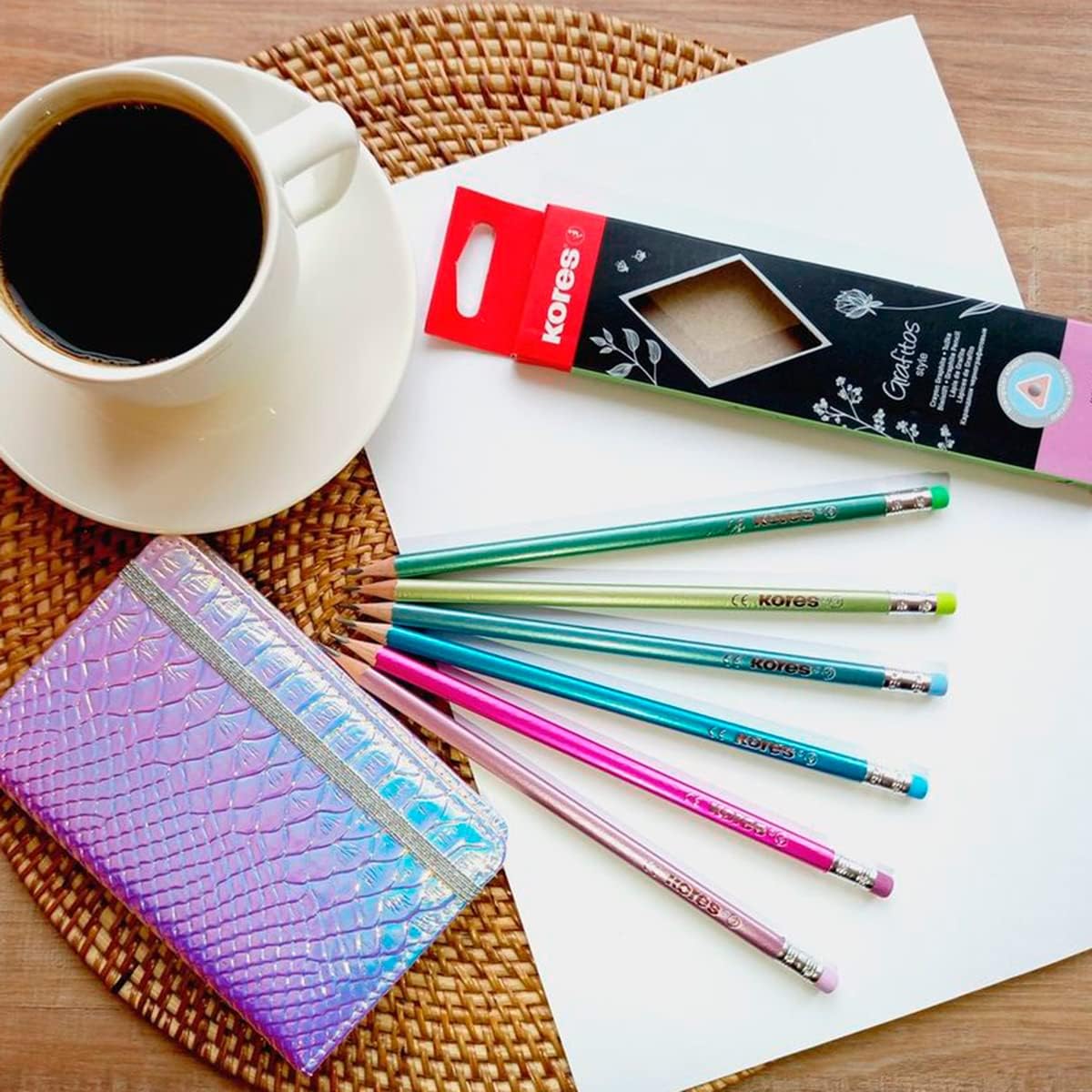 Kores Grafitos Style pre-sharpened graphite pencils with latex-free colourful erasers, wooden pencils coated in trendy metallic colours, 6 pcs in hanging box for school, office, sketching, writing