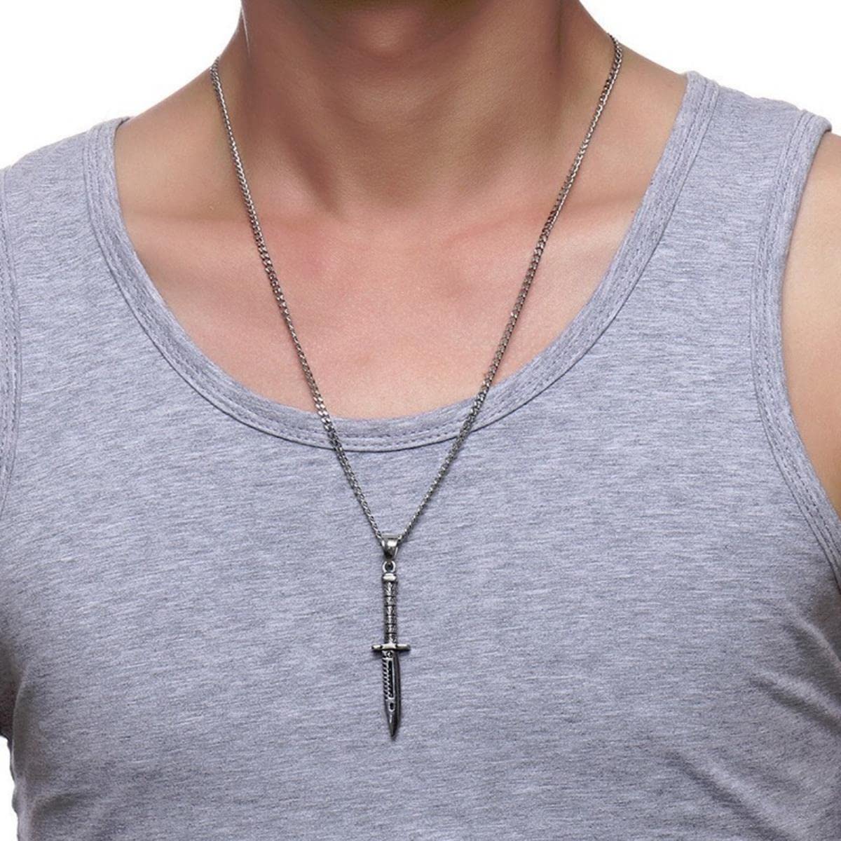 Collana in Acciaio Inossidabile Shopify con Ciondolo a Forma di Pugnale Assassino