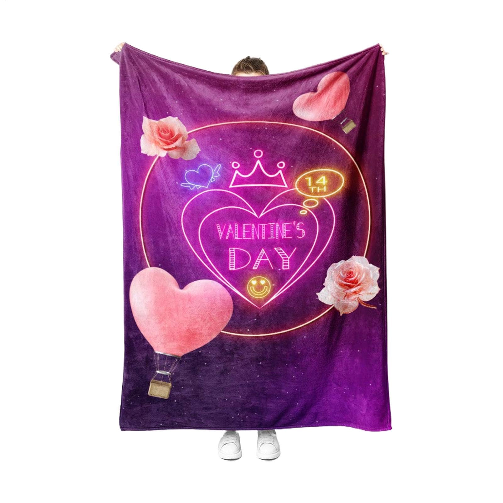 Ynnhik Heart Blanket - Soft Fleece Blanket - Large Fuzzy Throws Love Theme, Living Room Decor for Valentine's Day, Wedding, Holiday