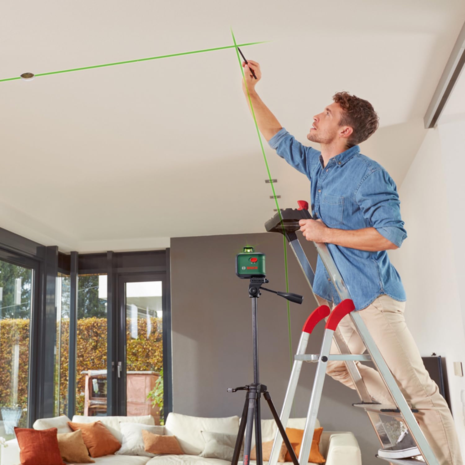 Bosch Home And Garden Laser Krzyżowy Advancedlevel 360 ze Statywem Premium (3 Linie Laserowe, w Tym 360° do Wyrównywania Elementów w Całym Pomieszczeniu, Opakowanie Kartonowe)