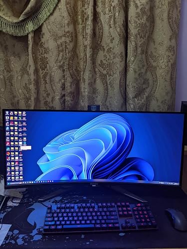 Review Image by Adobe Master