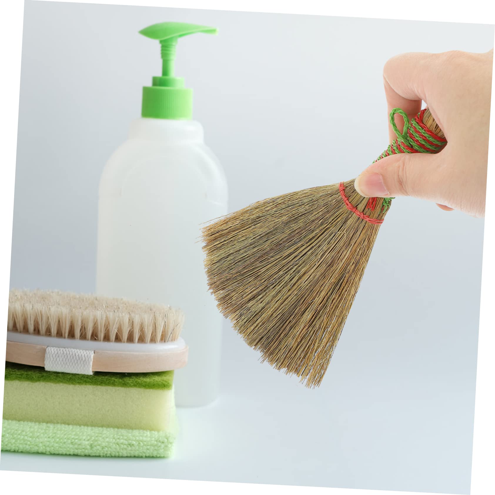 FOMIYES Ergonomic Handle Small Broom Straw Broom for Desktop and Home Cleaning