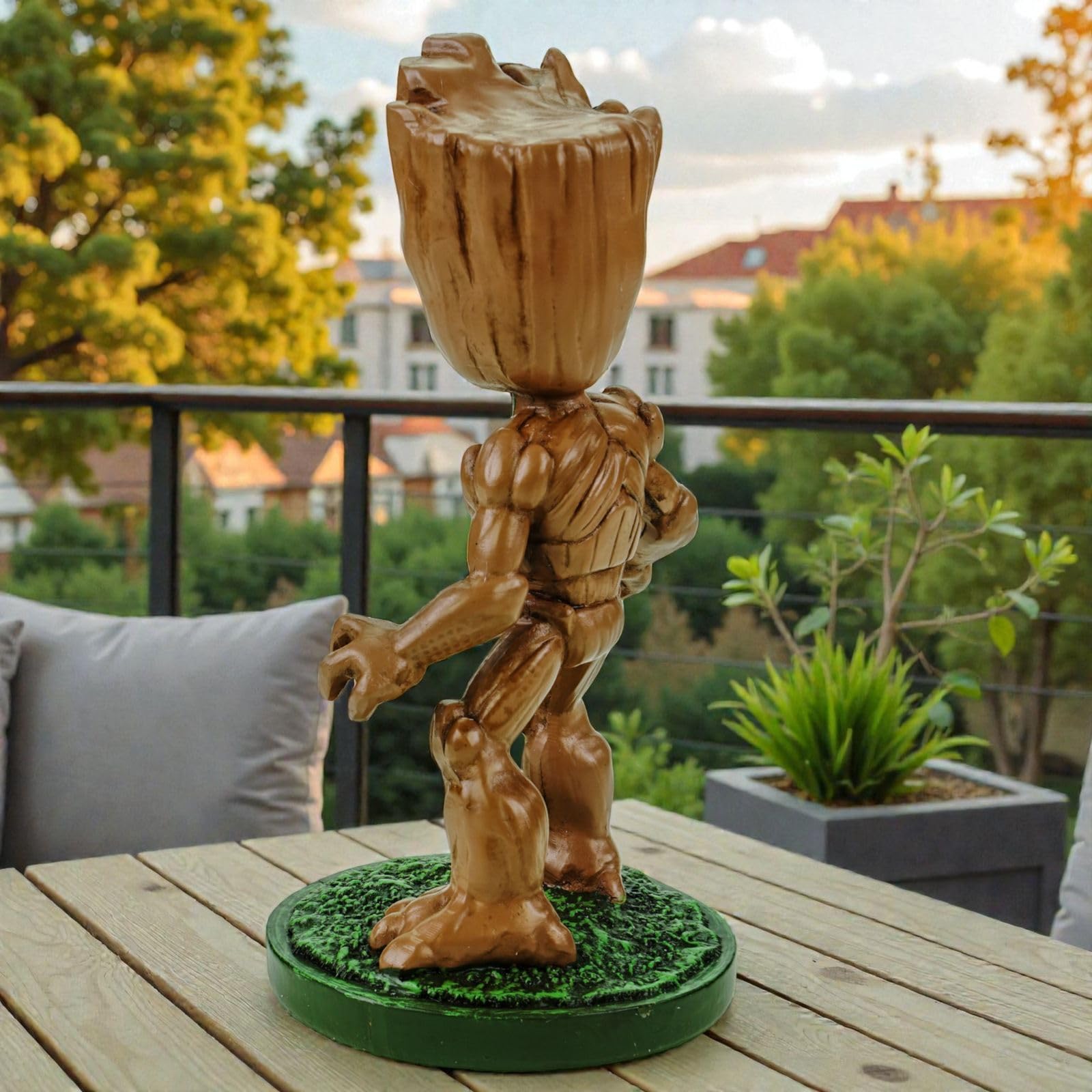 Groot Gartenfigur 20 cm - detailreiche Dekofigur aus Polyresin bunt wetterfeste Fantasy Figur für Garten, Balkon & Wohnzimmer - Sammler & Geschenkidee