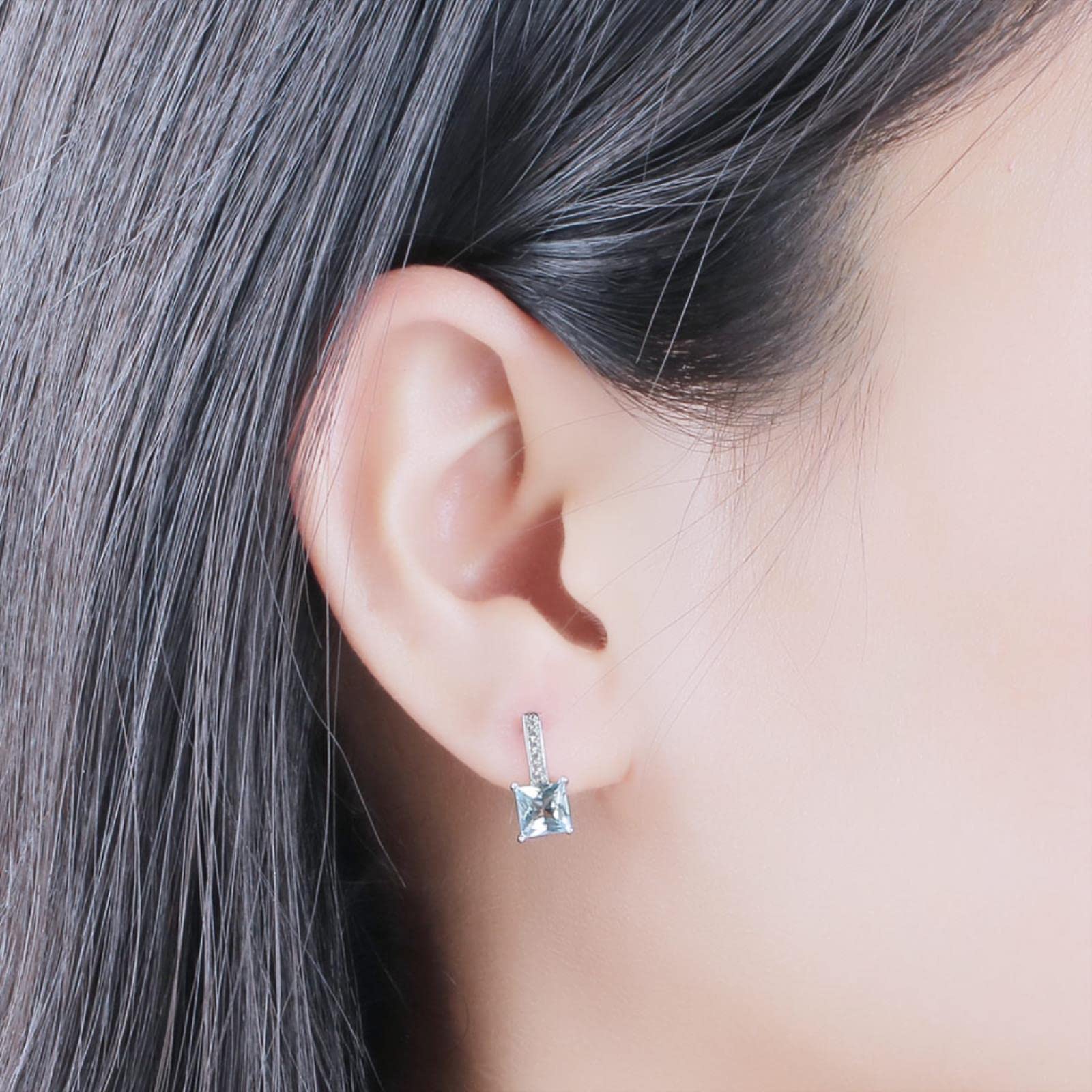 LOKILOKI Orecchini in Argento Sterling 925 con Gemma Quadrata Creata Orecchini A Clip con Topazio Azzurro Cielo per Le Donne Gioielli alla Moda Nuovo