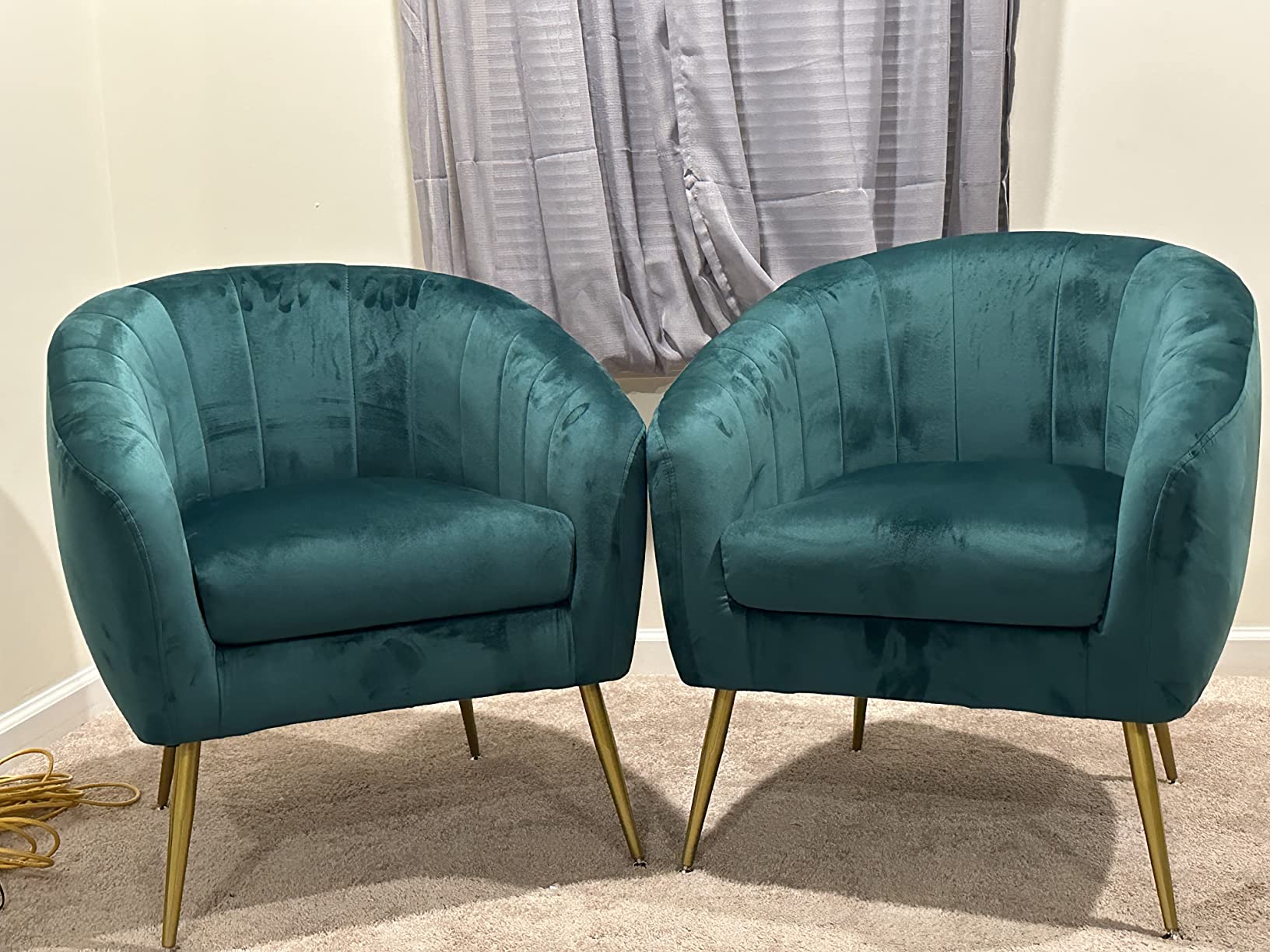 19/mo Finance Yaheetech Velvet Accent Chair, Modern and Cozy Sofa