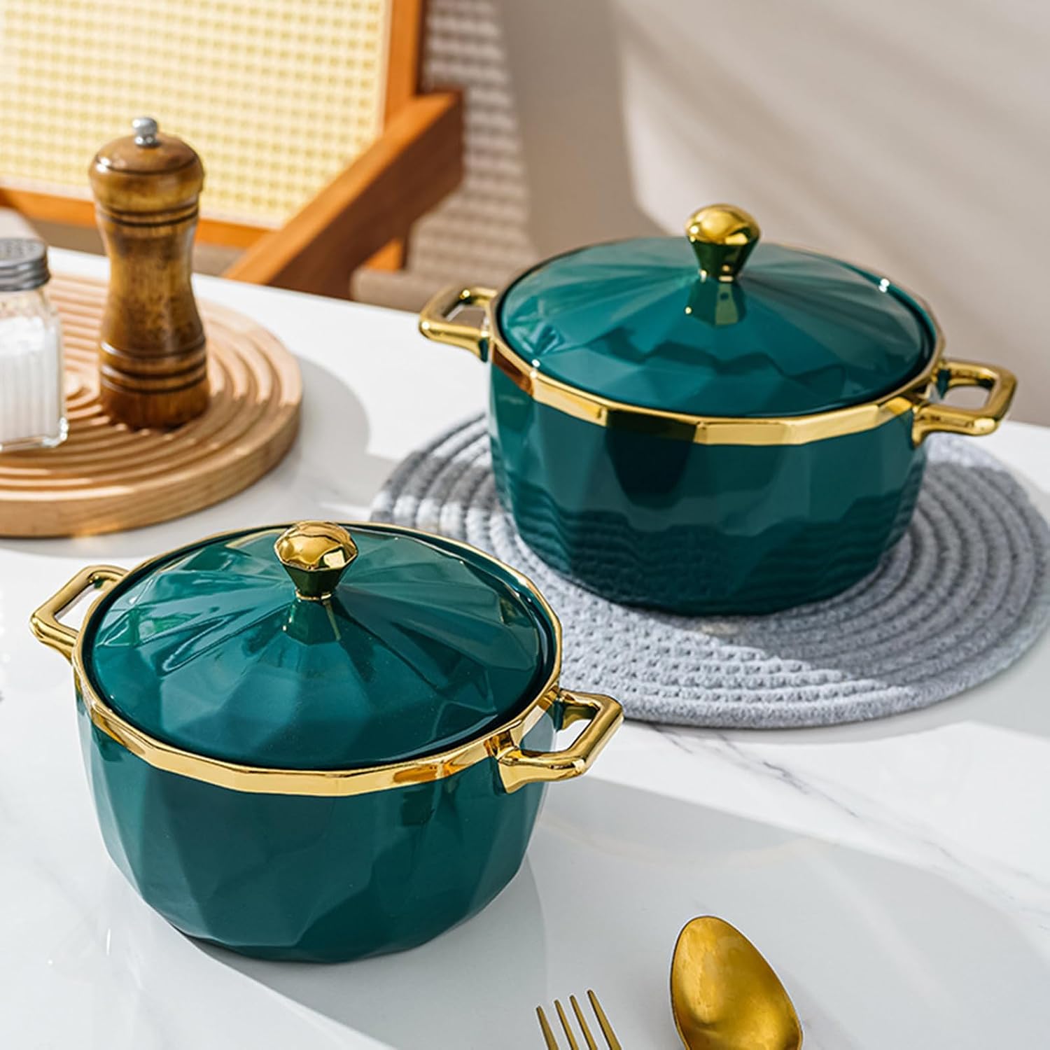 Ceramic soup tureen with lid,Bone China Soup Tureen with lid,Porcelain Soup Tureen Ceramic Tureen with Lid for Soup Serving,1000ml
