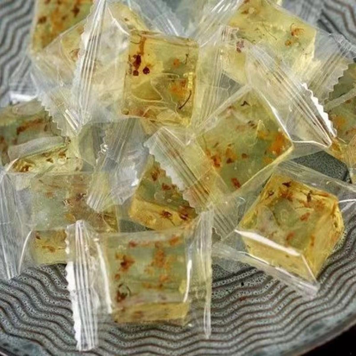 Amazon.co.jp: 桂花糕 グイホアガオ 桂林金木犀餅 桂花水晶糕 桂林名物