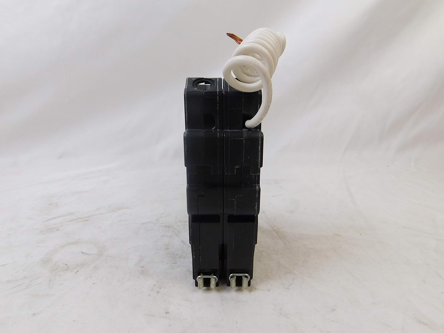 Eaton CH220CAF Plug-On Mount Type CH Combination Branch Feeder Arc Fault Circuit Breaker 2-Pole 20 Amp 120/240 Volt AC