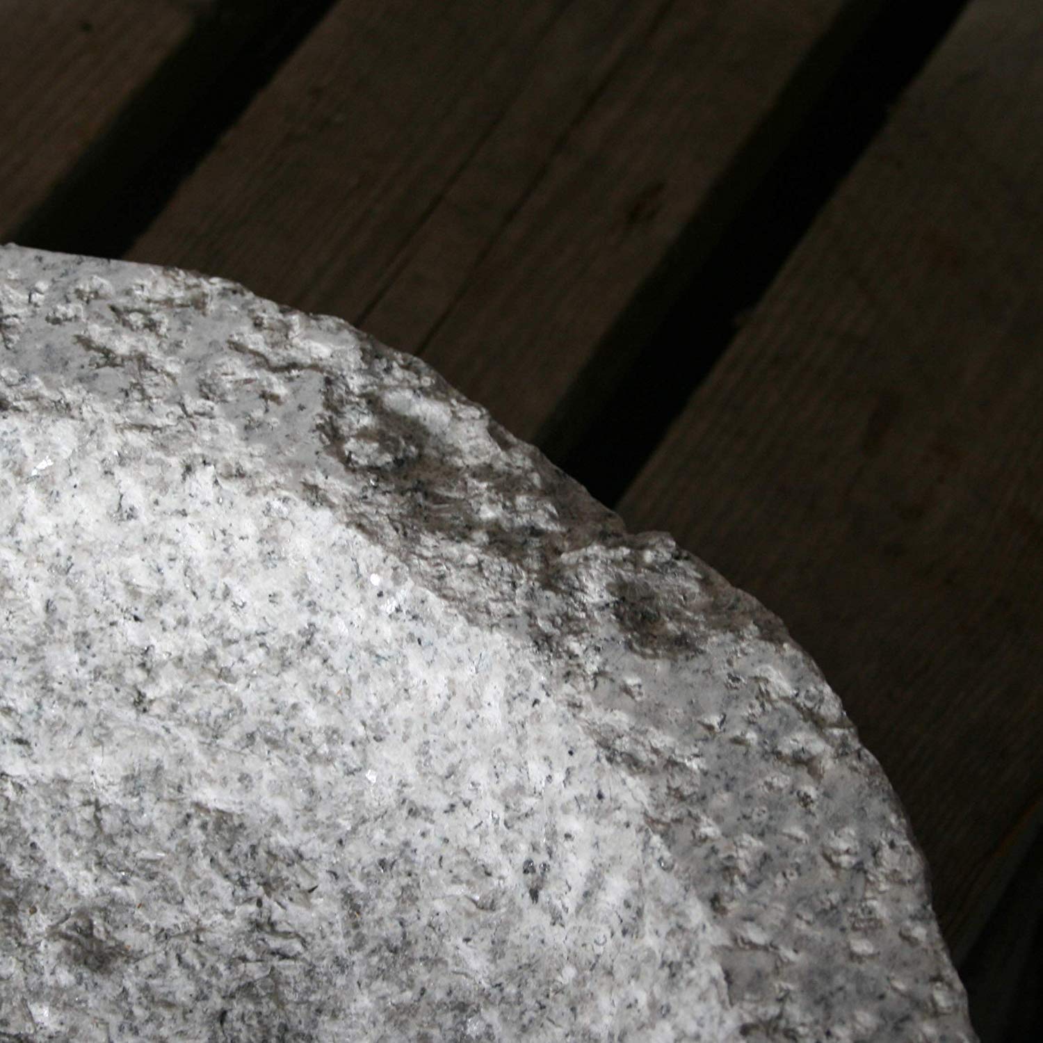 Vogelbad aus Granit B-Ware Herzform