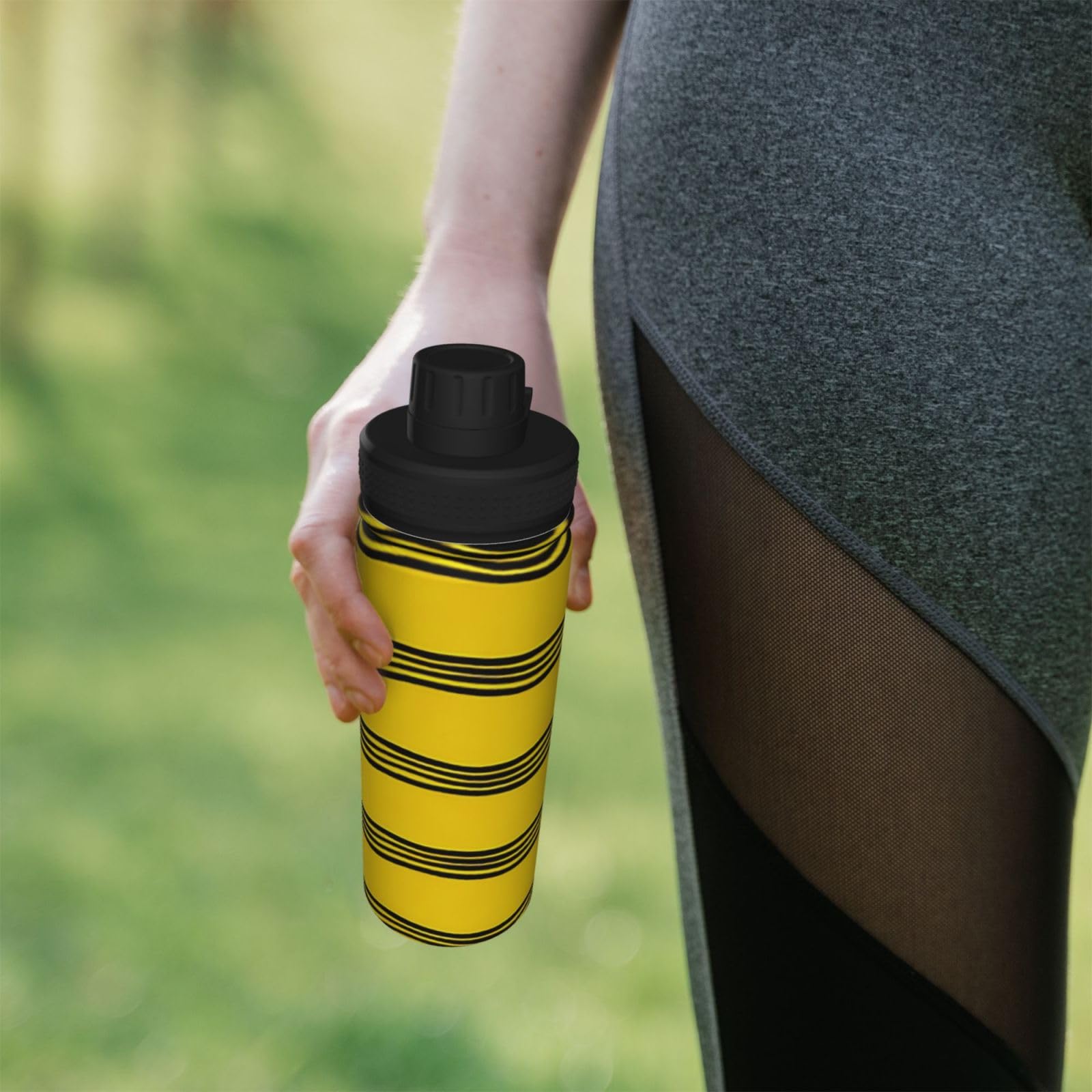 Golden Ripple Print 500 ml izolowana sportowa butelka na wodę ze stali | Szczelna konstrukcja, nadruk na całej powierzchni, utrzymuje ciepło i zimno, idealna do uprawiania sportu, na kemping