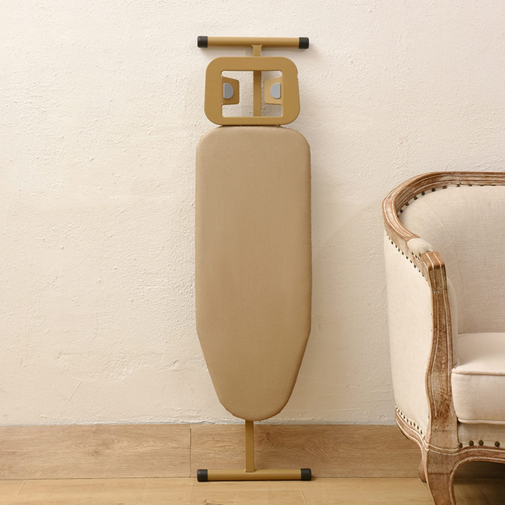 Bügelbrett Mit Goldenem Rahmen Und T-Bein, Höhenverstellbar, Klappbar, Dampfbügeleisenablage, Bezug Aus 100% Baumwolle Mit Extradicker Polsterung, 80x30 cm, Stahl, Gold