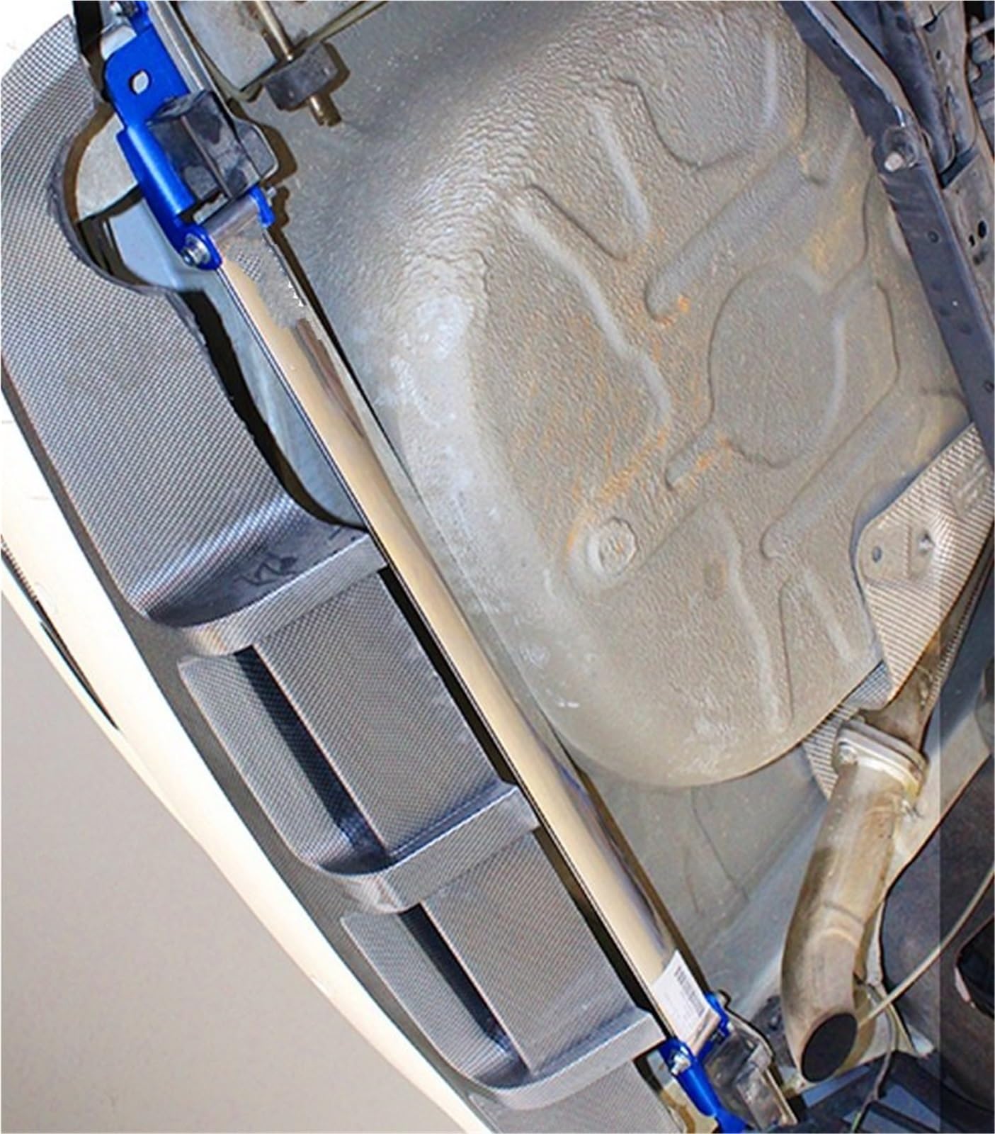stabilizujące Stabilizator Pasuje do Mazdy 3 2006-2012 Akcesoria Części podwozia M3 Przedni stabilizator Wzmocnienie nadwozia ze stopu Wahacz wahacza Zawieszenie(Xiav)